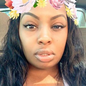 Meet your Posher, Shaytrell